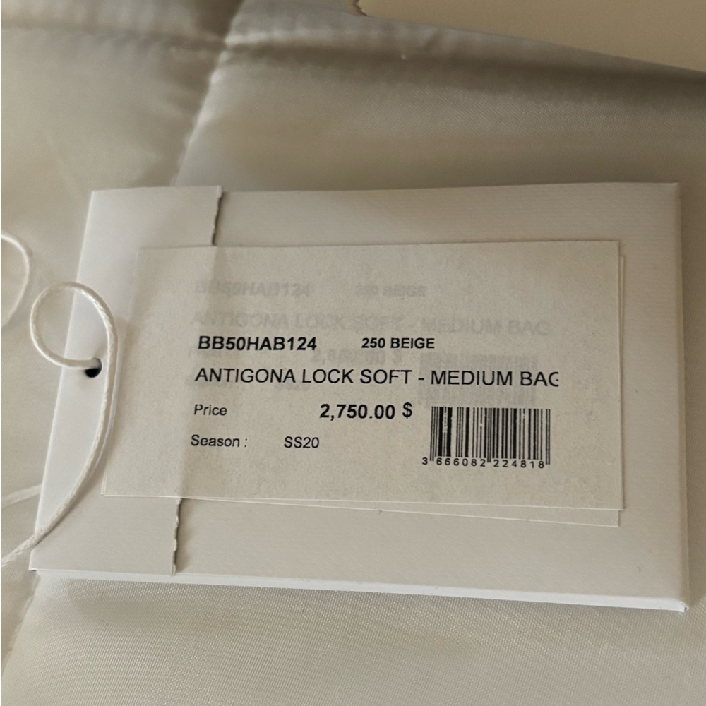 Givenchy Large Antigona Tote - Picture 7 of 14